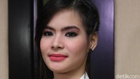 Shyalimar Malik juga menyita perhatian karena menggelar jumpa pers terkait hubungannya dengan Didi Soekarno. Foto: Shyalimar Malik/Hanif Hawari