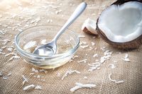 Campuran Minyak Kelapa dan Jus Lemon Ternyata Bisa Bantu Kecilkan Pori di Wajah