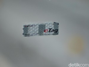 Bukan Plester Luka, Stiker Ini Buat Bayar Tol di Taiwan