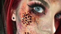 Banyak orang membuat makeup efek spesial seram memanfaatkan trypophobia. Sekilas tampak seperti semacam penyakit kulit. (Foto: Instagram)