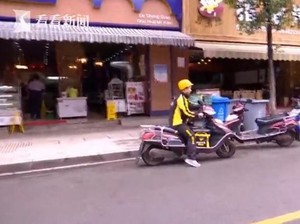 Patut Ditiru! Pelajar Ini Pesankan Makanan untuk Dikirim ke Tunawisma