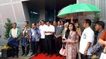 Meriahnya Tari Tortor Sambut Penumpang Rute Singapura-Silangit