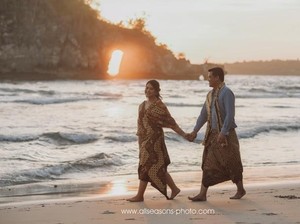 Bleketepe Sampai Midodareni, Prosesi Pernikahan Kahiyang-Bobby Hari Ini