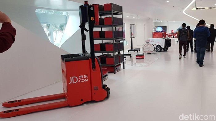 Kantor JD yang Futuristis