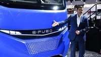 Mitsubishi Fuso Truck and Bus Corporation (MFTBC) memperkenalkan truk listrik E-Fuso.