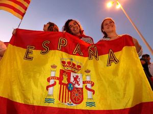 Begini Ramainya Aksi Tolak Catalonia Merdeka di Spanyol