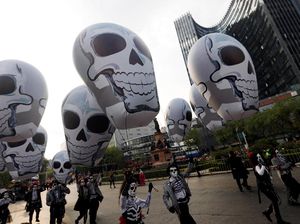 Lautan Tengkorak di Festival Kematian Meksiko