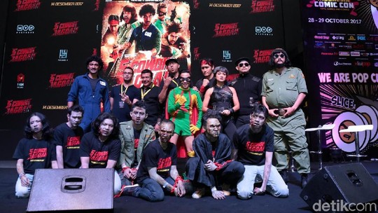 Gaya Unik Cast 5 Cowok Jagoan di Indonesia Comic Con Gaya Unik Cast 5 Cowok Jagoan di Indonesia Comic Con