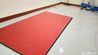 Proses identifikasi jenazah dimulai dengan menimbang jasad korban. Hal ini dilakukan ketika pertama kali diterima RS Polri.