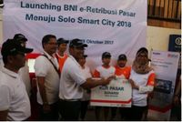 Pemberian KUR di Pasar Tradisional Surakarta (Foto: dok. BNI)