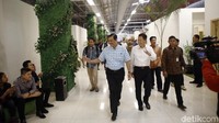 2 tower tersebut merupakan bagian dari ratusan tower yang akan dibangun di kawasan seluas 500 hektar di Cikarang dengan nilai investasi lebih dari Rp 278 Triliun. 