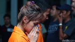 Pesan Narkoba, Ini Penampakan Artis FTV dan Pacar di Kantor Polisi