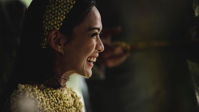 Basah-basahan, Mesty Ariotedjo Tetap Cantik Mempesona Saat Siraman