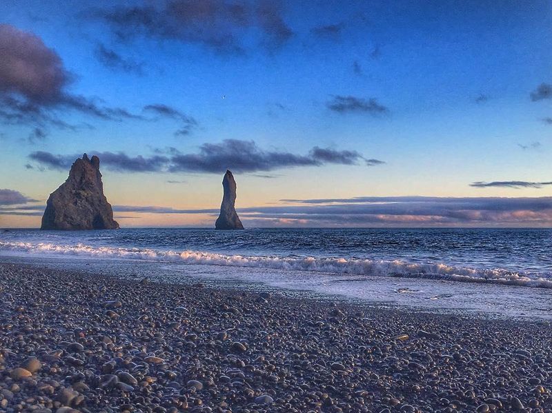 Foto Mungkin Ini Pantai Dengan Pasir Paling Hitam Di Dunia