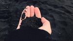 Foto: Mungkin Ini Pantai dengan Pasir Paling Hitam di Dunia