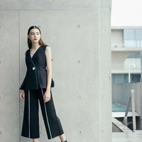 Demi bisa eksis di fashion show bergengsi, para model usia remaja rentan jadi korban eksploitasi tenaga yang bisa membahayakan kesehatan bahkan nyawa. Foto: Dok. VK.com