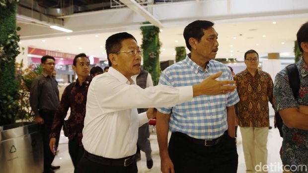 Dihadiri Luhut, Lippo Lakukan Topping Off 2 Tower Meikarta.