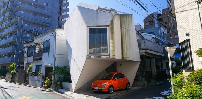 Ilustrasi parkiran mobil di Jepang
