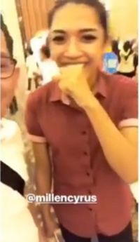 Ketika Millendaru Berpakaian Lebih Lelaki, Tetap Cantik?