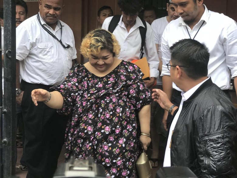 Sebelum Meninggal, Ada Darah yang Keluar dari Mulut Pretty Asmara Sebelum Meninggal, Ada Darah yang Keluar dari Mulut Pretty Asmara