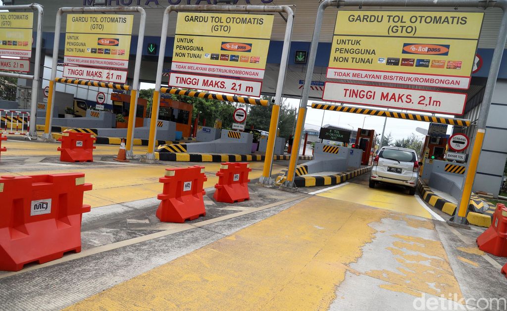 Ingat Besok Bayar Tol Harus Non Tunai Mulai besok seluruh Gerbang tol hanya melayani non-tunai. Yuk segera gunakan kartu elektronik (e-Toll).