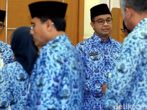 Hari Guru, Anies Ajak Warga Sapa Gurunya