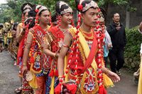 Saat Pelajar Bandung Berkostum Unik dan Khas Daerah