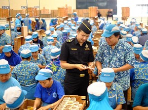 Kenaikan Tarif Cukai Diharapkan Bisa Ngerem Belanja Rokok
