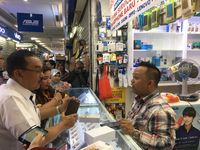 Kemendag Sidak Toko HP di Roxy, Ada Apa?