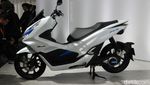 Honda PCX Hybrid dan Listrik, Cakepan Mana?