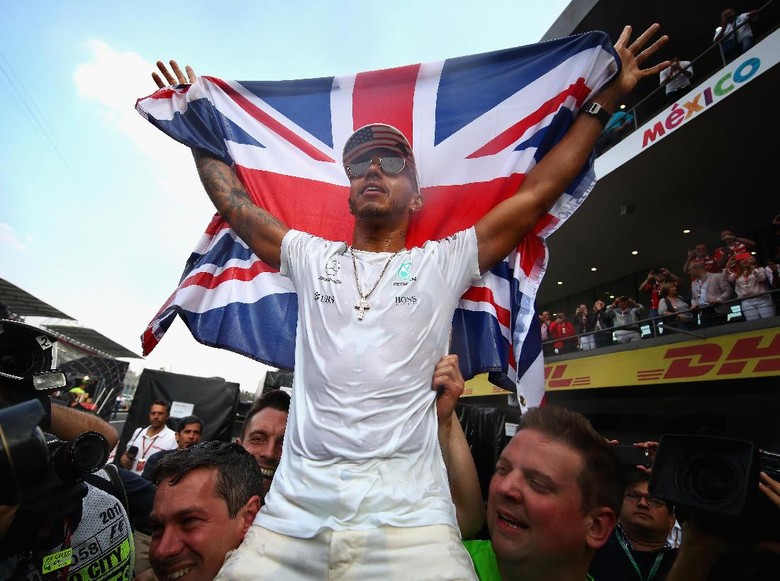 Kunci Gelar Juara, Hamilton: Rasanya seperti Tidak Nyata Kunci Gelar Juara, Hamilton: Rasanya seperti Tidak Nyata