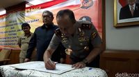 Surat kesepakatan kedua instansi ini ditanda tangani oleh Kapolda Jabar Irjen Agung Budi Maryoto dan Gubernur Jabar Ahmad Heryawan.
