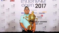Ini adalah kemenangan pertamanya sejak enam tahun terakhir. Pool/Asian Tour.