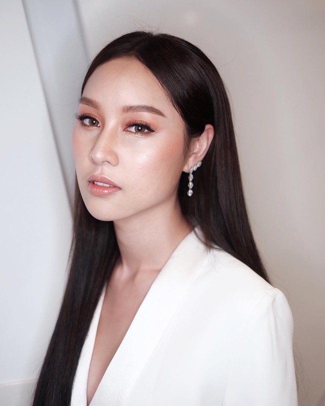 Cantiknya bikin geleng-geleng kepala. Kok bisa ya transgender tapi cantik banget? Dia adalah Chananchida Blossom yang berhasil memenangkan kontes transgender di Thailand bernama Miss Tiffany’s Universe tahun 2013.  Foto: ist.