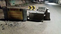 Pemagaran dilakukan dini hari saat lalu lintas masih sepi. Dini hari inipun kami kerjakan. Kalau siang, lalu lintas padat sekali, kata Kepala Suku Dinas Bina Marga Jakarta Utara, Yunaldi.(Dok Istimewa)
