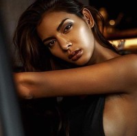 Model asal Thailand ini bernama Nathachat Hana. Meski dia seorang transgender namun dia cukup sukses berkarier di dunia modelling.  Foto: ist.