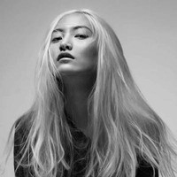 Daul Kim, model menjanjikan asal Korea Selatan, mengakhiri hidupnya di usia 20 tahun dengan menggantung diri di apartemennya di Paris, Prancis. Kabarnya, ia nekat bunuh diri karena stres bekerja. Dia model yang luar biasa, tapi dia selalu bilang bekerja sebagai model kerap membuatnya tertekan, ungkap seorang staf agensi model seperti dikutip Telegraph. (Foto: ist.)