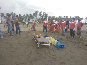 Mayat Pria Ditemukan di Pinggir Pantai Aceh, Mulut Berbuih