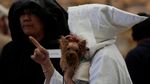 Menggemaskan, Saat Anjing-anjing Berkostum Halloween