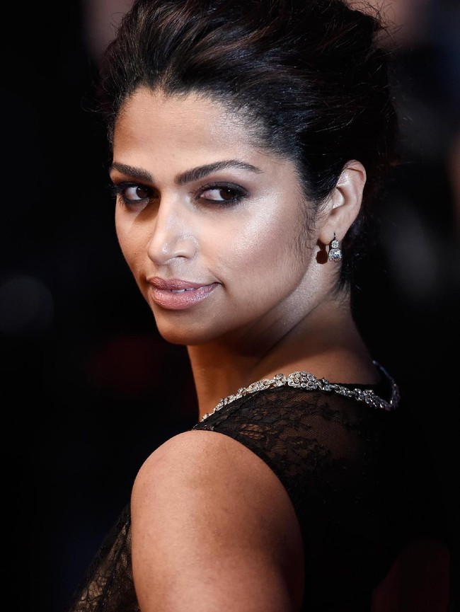 Dalam wawancara terbarunya dengan majalah Ocean Drive, Camila mengaku sama sekali tidak bisa berbahasa Inggris ketika tiba di AS. Tapi aku harus tetap bisa hidup mandiri. Aku tidak menyusahkan orangtuaku, ungkap Camila. Foto: Getty Images