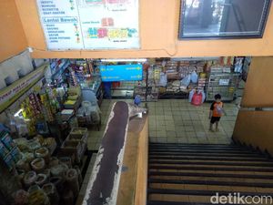 Curhat Pedagang Pasar Wonokromo: Omzet Turun Sejak Lebaran