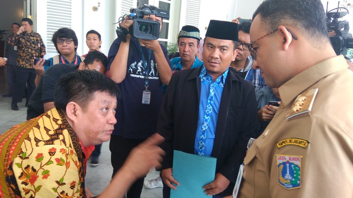Anies Terima Aduan Warga soal Alih Fungsi Lahan Hijau di Kemang