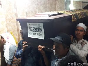 3 Jenazah Korban Ledakan Pabrik Kembang Api Disalatkan Bersamaan
