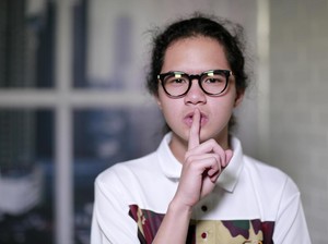 Kembali Satu Panggung, Dul Jaelani Tampil Mesra dengan Tiara Idol