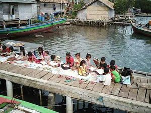 Perahu Pustaka, Menebar Virus Baca di Selat Sunda