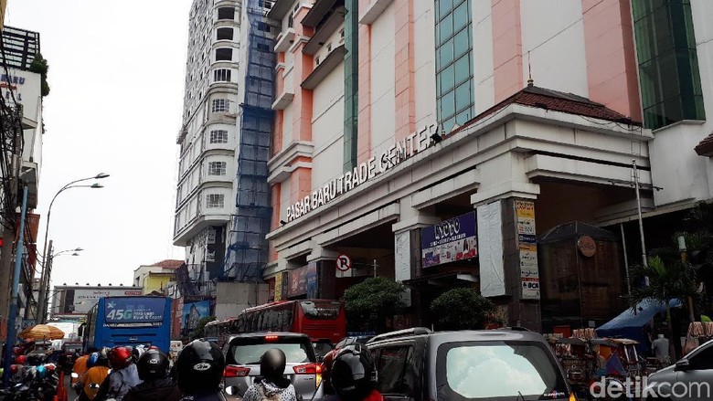 Pengelolaan Pasar Baru Bandung Habis, Bagaimana Nasibnya? Pengelolaan Pasar Baru Bandung Habis, Bagaimana Nasibnya?