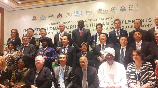 Bersama Mannheim, Surabaya Raih Penghargaan Global Green City