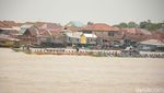 Foto: Seperti Ini Saat Sungai Musi Penuh Perahu Hias