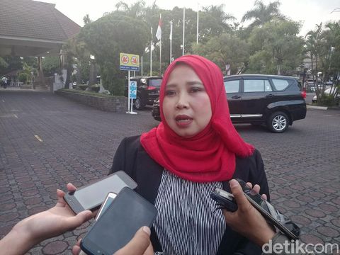 Ketua Panwaslu Kota Bandung Farhatun Fauziyyah