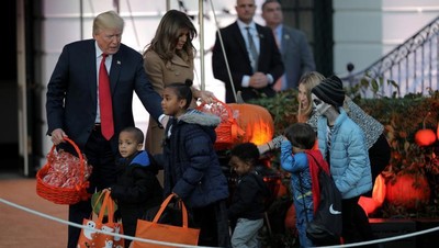 Foto: Begini Suasana Perayaan Halloween di Gedung Putih